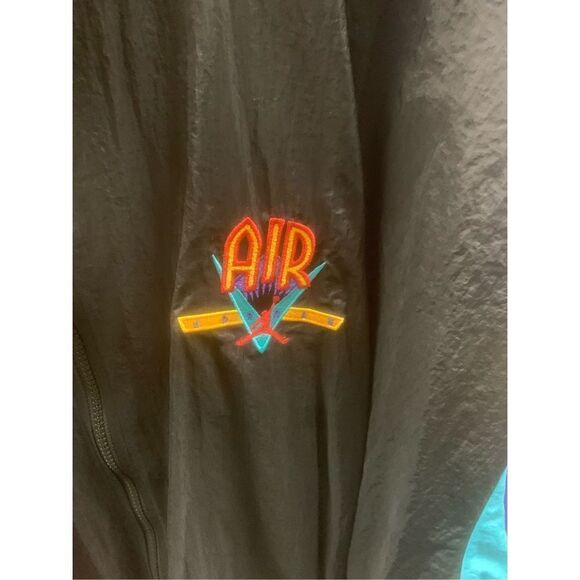 NWT Vintage Styling Jordan Windbreaker - Picture 2 of 11